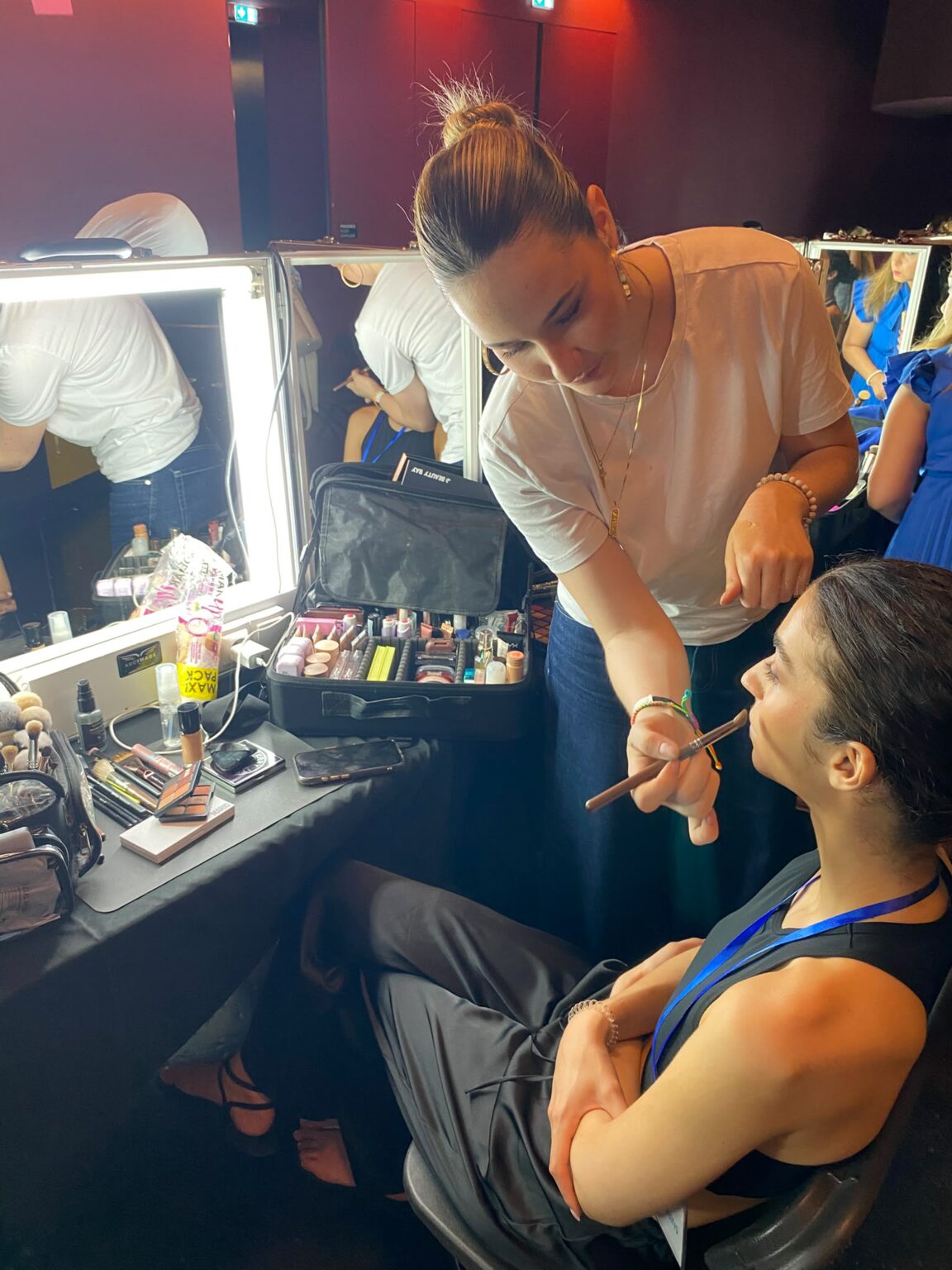 Les étudiants du BTS – Métiers de l’esthétique, de la cosmétique et de la parfumerie au cœur de la Paris Fashion Week – Mode Masculine Printemps/Été 2027 whatsapp image 2026 06 29 at 04.48.22